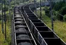 Путин поддержал инициативы Цивилева по развитию Кузбасса и РЖД putin podderzhal inicziativy czivileva po razvitiyu kuzbassa i rzhd-stanural-ru-0