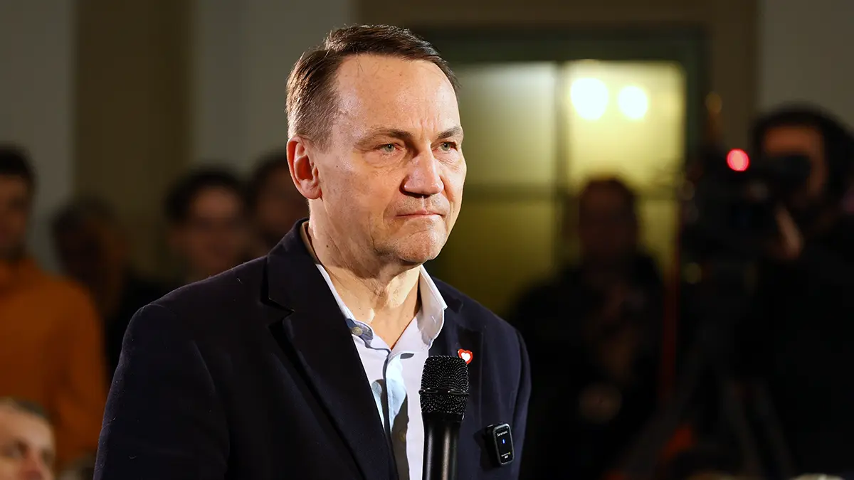 Сикорский пообещал выдвинуть Трампа на Нобелевскую премию при одном условии