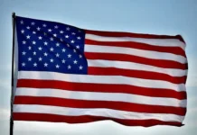 Трамп и Кушнер обсудили Иран и Ормузский пролив tramp i kushner obsudili iran i ormuzskij proliv-stanural-ru-0