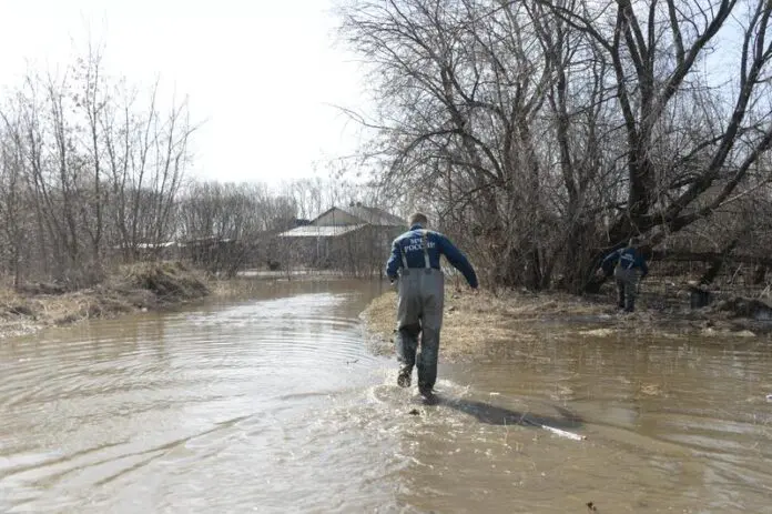 Денис Паслер заявил, паводок Свердловской области под контролем-0