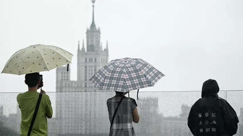 В Москве прогнозируют ливни, ветер до 15 м/с и резкое потепление до +15°C
