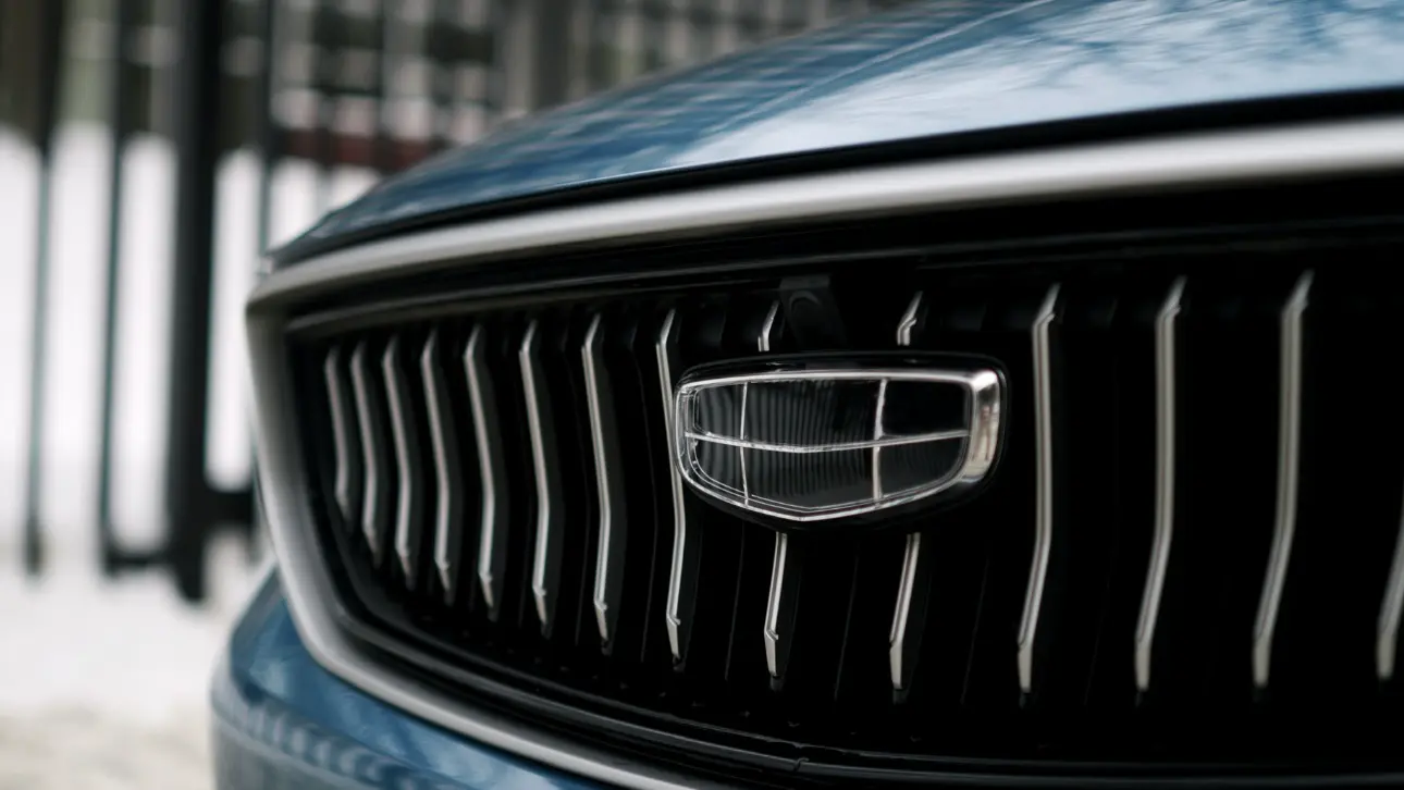 Geely отозвала 38,9 тысячи автомобилей модели Atlas в России