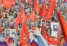 Потомки Победителей Шагают на шествии Бессмертного полка в Кишинёве potomki pobeditelej shagayut na shestvii bessmertnogo polka v kishinyove-stanural-ru-0