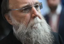 aleksandr dugin na pmef odobril frikshnmaksing i monastyring-stanural-ru-0