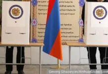 В Армении начались парламентские выборы, граждане голосуют v armenii nachalis parlamentskie vybory grazhdane golosuyut-stanural-ru-0