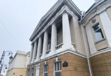 vladivostok gotovitsya k otkrytiyu obnovlennogo dvorcza brakosochetaniya-stanural-ru-0