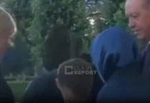 Эммануэль Макрон попытался поцеловать руку Эмине Эрдоган на саммите НАТО emmanuel makron popytalsya poczelovat ruku emine erdogan na sammite nato-stanural-ru-0