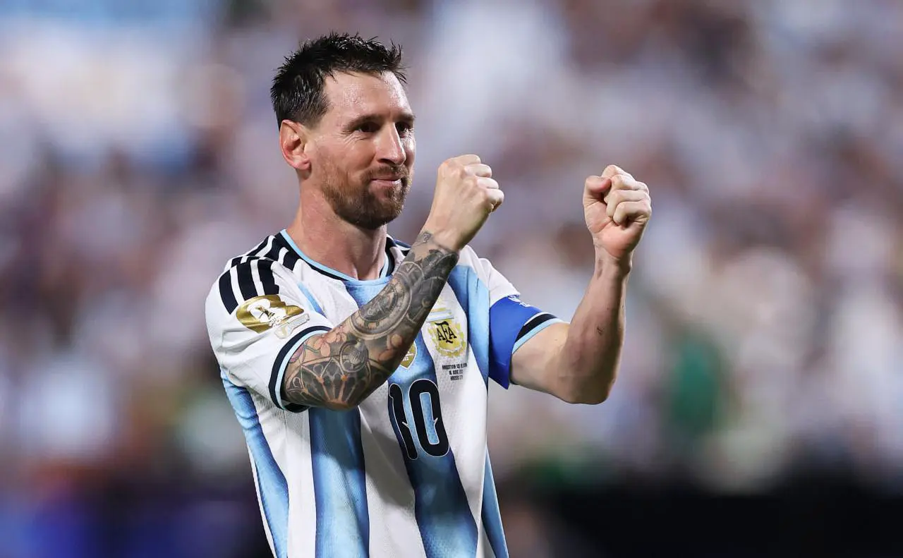 Лионель Месси  (Michael Steele / Getty Images)
