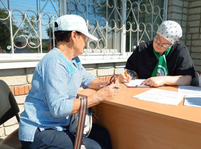 200 пациентов Камышловского района получили здоровье в селе-0