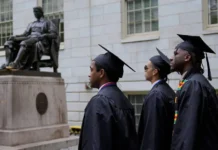 Александр Надмитов обсуждает с Гарвардским университетом и Белым домом выплаты aleksandr nadmitov obsuzhdaet s garvardskim universitetom i belym domom vyplaty-missionary-su-0