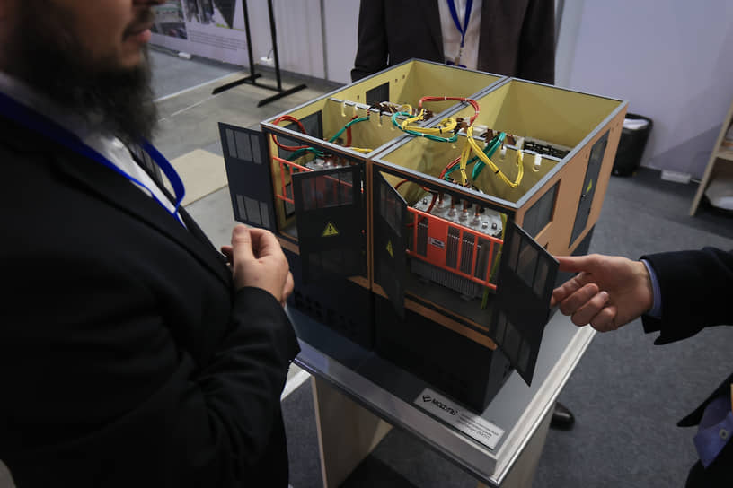 Александр Новак рассказал об инновационных решениях Минэнерго для юга России-0