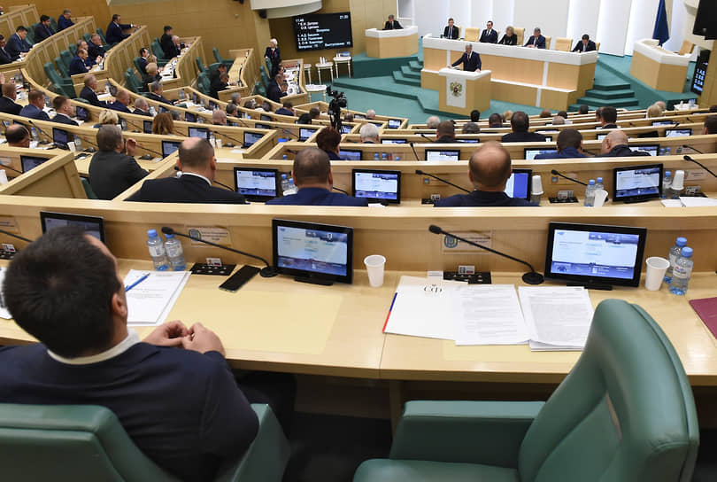 Андрей Яцкин и Николай Журавлев сохранят лидерство в Совете Федерации-0