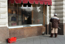 Цены на премиум в Москве превышают уровень Сингапура и Лондона по FCG czeny na premium v moskve prevyshayut uroven singapura i londona po -missionary-su-175251818900-0