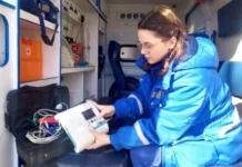 Денис Паслер и врачи Урала получили новые электрокардиографы для больниц denis pasler i vrachi urala poluchili novye elektrokardiografy dlya bolnicz-missionary-su-175249565000-0