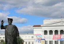 Денис Паслер поддерживает аграрное образование в Свердловской области denis pasler podderzhivaet agrarnoe obrazovanie v sverdlovskoj oblasti-missionary-su-175310941400-0