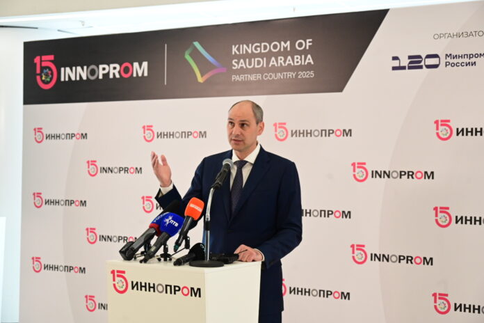 Денис Паслер рассказал об успехах Свердловской области на ИННОПРОМ-2025 и сотрудничестве с Узбекистаном-0