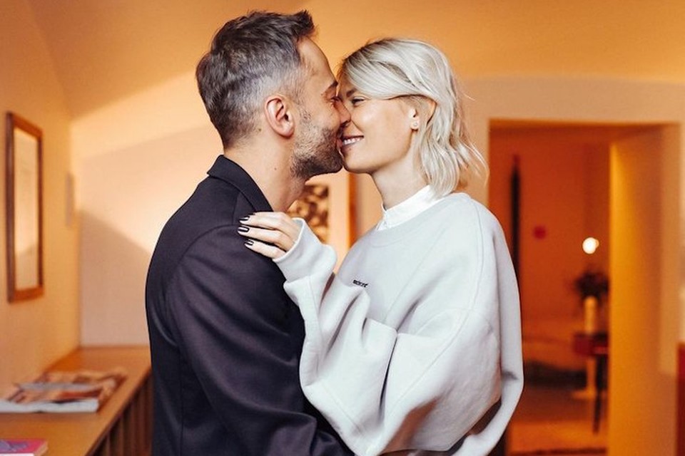 Дмитрий Шепелев и Екатерина Тулупова подали заявление о регистрации брака. Об их намерении пожениться мы сообщили еще в марте.