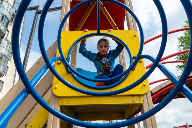 Эллада как и все дети любит играть и бегать | Источник: Кристина Полевая