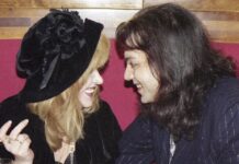 Филипп Киркоров вернулся на сцену и процитировал Аллу Пугачеву на премии Fashion TV filipp kirkorov vernulsya na sczenu i proczitiroval allu pugachevu na premii -missionary-su-175273319300-0