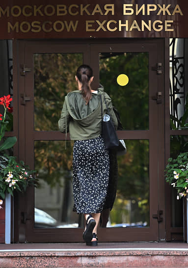 Инвестиции в заблокированные акции способствуют росту NVidia, Netflix и AMD на Московской бирже-0