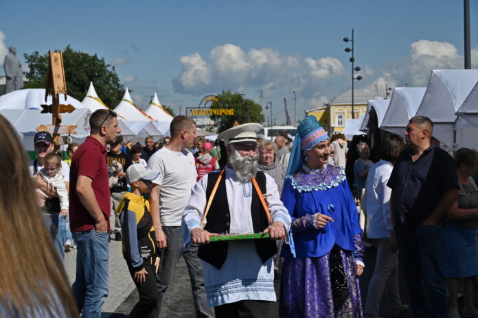 Ирбитскую ярмарку-2025 украсят Uma2rman, Burito и визит митрополита Евгения-0