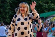 Киров вдохновился Первым Вятским фестивалем «На семи холмах» с участием Натальи Гвоздиковой и Максима Колосова kirov vdohnovilsya pervym vyatskim festivalem na semi holmah s uchastiem natali gvozdikovoj i maksima kolosova-missionary-su-175217255100-0