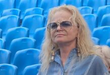 Лариса Долина вдохновляет поклонников своим выступлением без макияжа на 'Славянском базаре' и поддерживает дочь Ангелину larisa dolina vdohnovlyaet poklonnikov svoim vystupleniem bez makiyazha na slavyanskom bazare i podderzhivaet doch angelinu-missionary-su-175225070500-0