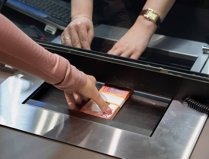 Лидерами года в розничном кредитовании стали Сбербанк, ВТБ и Дом.РФ-0