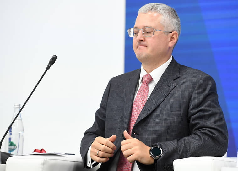 У камчатского губернатора Владимира Солодова оказалось рекордное пока число конкурентов, но до выборов дотянут не все