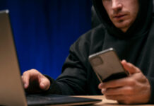 Михаил Савельев из Ростелекома рассказал об угрозах SMS-бластеров и SuperCard mihail savelev iz rostelekoma rasskazal ob ugrozah blasterov i -missionary-su-175184647200-0