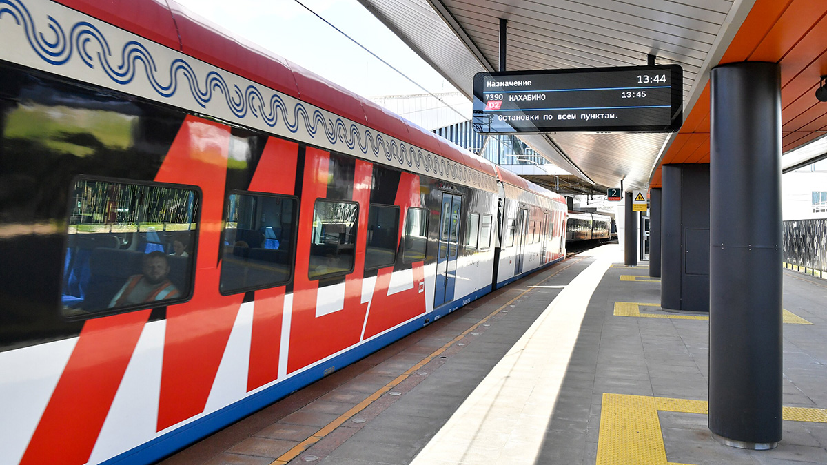 «Комфорт людей»: эксперт Зубарик прокомментировала создание пешеходных маршрутов через пути МЦД