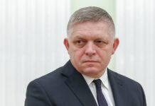 slovakiya podderzhivaet es robert ficzo i ursula fon der lyajen obsudili mery protiv gazproma i sankczii-missionary-su-175279775500-0