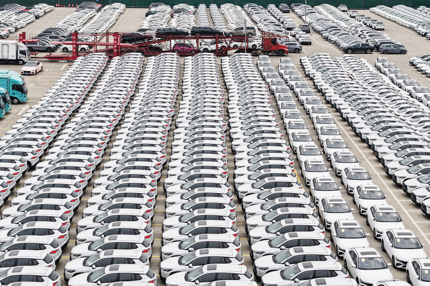 Валерий Гартунг выступает с инициативами по поддержке дилеров России-0