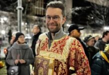 Алексей Вихарев из «Единой России» принял участие в светлой Пасхе aleksej viharev pasha2_missionary