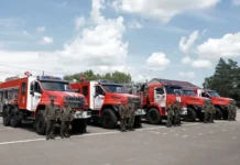 Губернатор Олег Кожемяко передал МЧС Приморья новые УРАЛы и КамАЗ для пяти районов gubernator oleg kozhemyako peredal mchs primorya novye uraly i kamaz dlya pyati rajonov-missionary-su-0