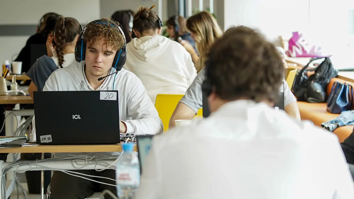 Ярославская: Гранты мэра помогут поддержать молодые таланты на этапе становления