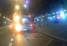 В Санкт-Петербурге автобус №180 прокатил за дверями пассажирку сто метров v sanktpeterburge avtobus 180 prokatil za dveryami passazhirku sto metrov-missionary-su-0