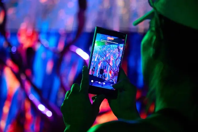 Одна из самых обсуждаемых выставок лета сейчас проходит в Гостином Дворе | Источник: Дмитрий Толстошеев / MSK1