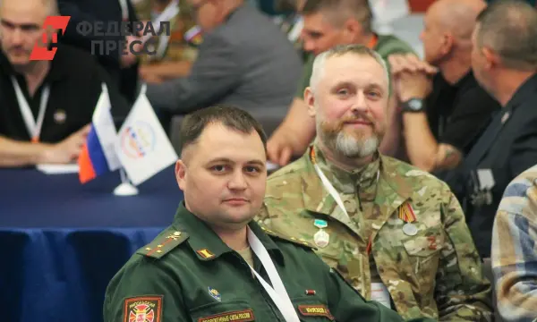 Вручение наград отца солдата и организации «Окопная свеча»-0