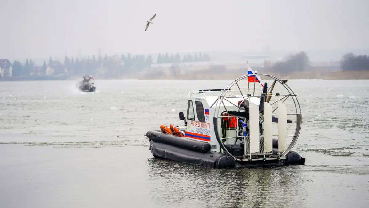 Более 25 судов на воздушной подушке будут патрулировать водоемы Москвы зимой