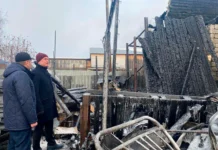 В Сургуте работает комиссия М. Слепова после пожара в Прибрежном-1 v surgute rabotaet komissiya m slepova posle pozhara v pribrezhnom1-missionary-su-0