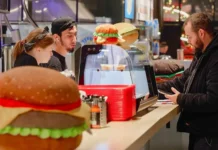 Как программа «Сделано в Москве» меняет Болотную площадь и ресторанный бизнес kak programma sdelano v moskve menyaet bolotnuyu ploshhad i restorannyj biznes-missionary-su-0