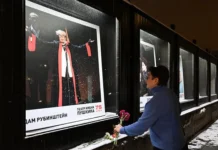 Мемориал у Театра Пушкина стал символом памяти о Вере Алентовой и Владимире Меньшове memorial u teatra pushkina stal simvolom pamyati o vere alentovoj i vladimire menshove-missionary-su-0