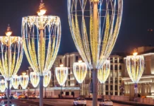 Мосты Москвы засияли к праздникам благодаря иллюминации от ОЭК mosty moskvy zasiyali k prazdnikam blagodarya illyuminaczii ot oek-missionary-su-0