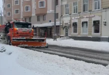130 тысяч коммунальников в Москве работают под руководством Петра Бирюкова 130 tysyach kommunalnikov v moskve rabotayut pod rukovodstvom petra biryukova-missionary-su-0