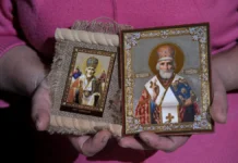 Владислав Береговой: молитва Святому Николаю в Николо-Кузнецком храме vladislav beregovoj molitva svyatomu nikolayu v nikolokuzneczkom hrame-missionary-su-0