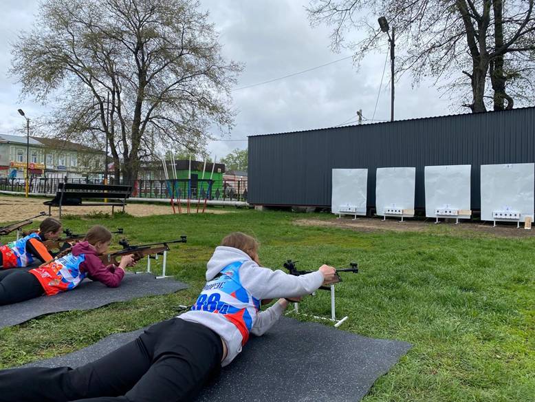 Урок биатлона для школьников