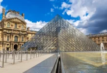 Лувр в Париже справляется с проблемами и вновь встречает гостей luvr v parizhe spravlyaetsya s problemami i vnov vstrechaet gostej-missionary-su-0