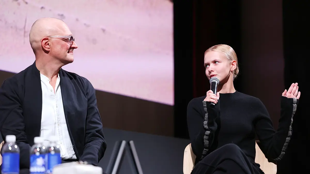 «Душа в душу»: Егор Беров вывел в свет 21-летнюю жену Анну Панкратову 