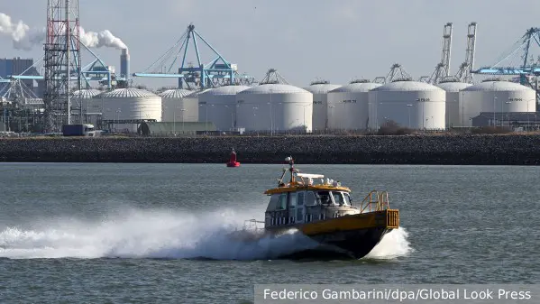Запрет ЕС на импорт российского СПГ по краткосрочным контрактам вступил в силу